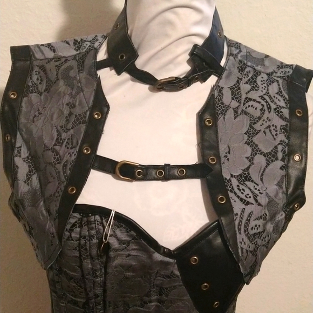 SO UNIQUE AND SPECIAL BNWT FIVE PIECE SET CORSET, Goth, Rock, Steampunk - Picture 2 of 11